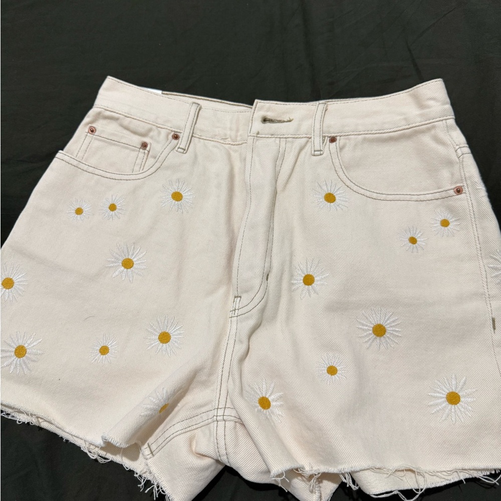 PacSun Cream Daisy Embroidered Jean Shorts